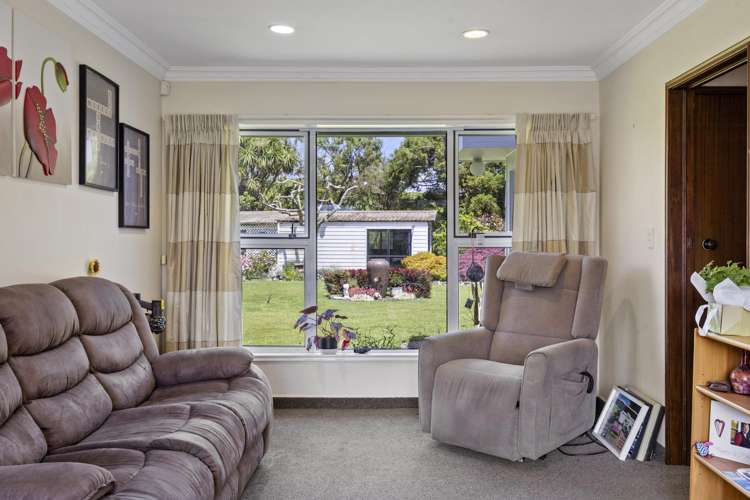 136 Bird Road Stratford_9