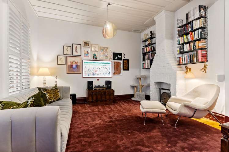 1 Mira Street_2