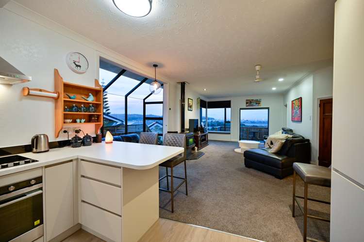 33 Iwa Road The Wood_12