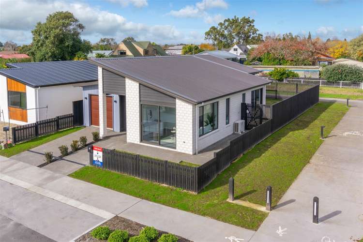 11 Earp Crescent Chartwell_24