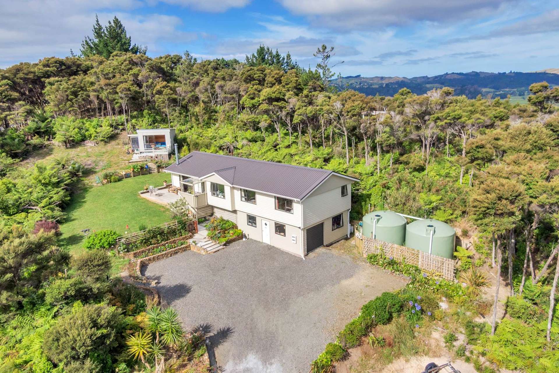 1348 Kaipara Coast Highway Kaukapakapa Rodney Houses for Sale