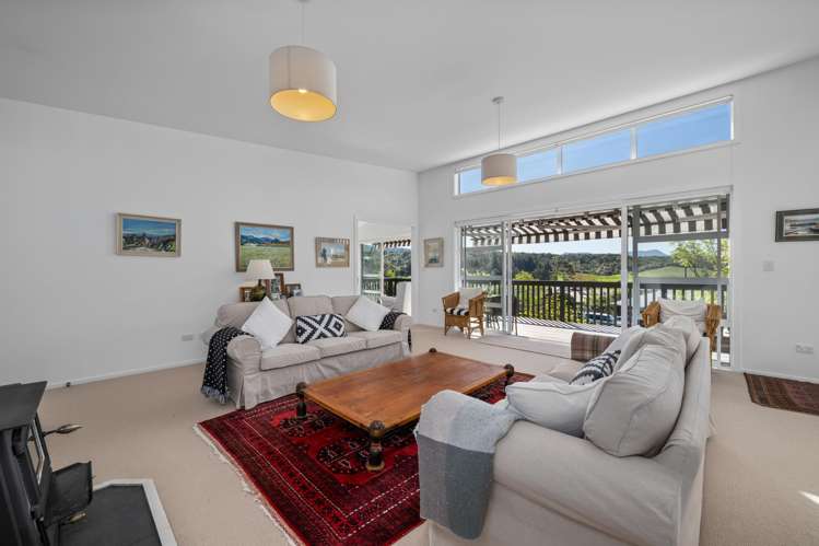 8 Fantail Heights Picton_13