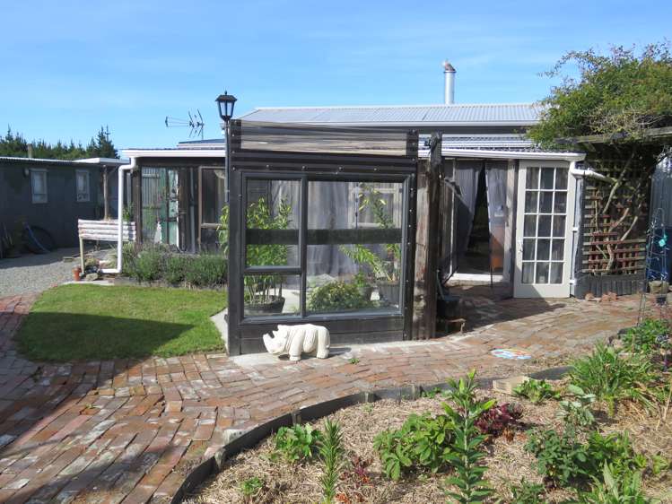 101 Wards Road Chertsey_11