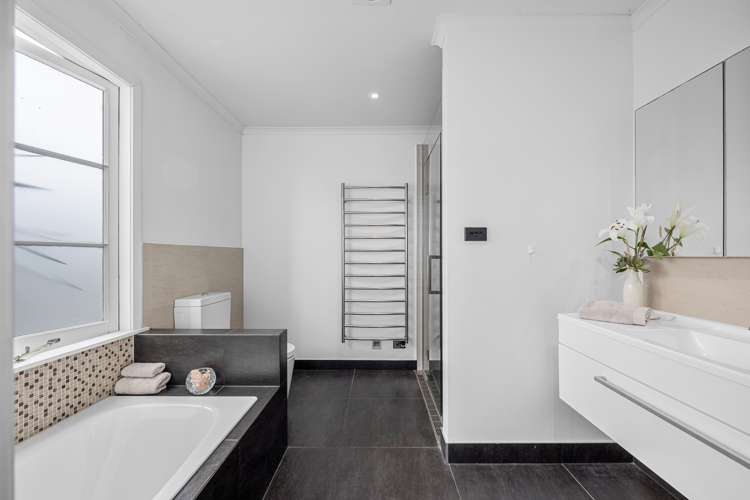 8 Colonial Road Birkenhead_18