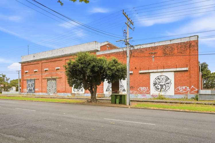 42 Bedford Avenue Gonville_16