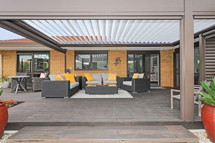 3 Kensington Drive Taradale_18