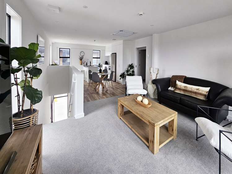 Unit 6, 15 Keehan Drive Hilltop_1