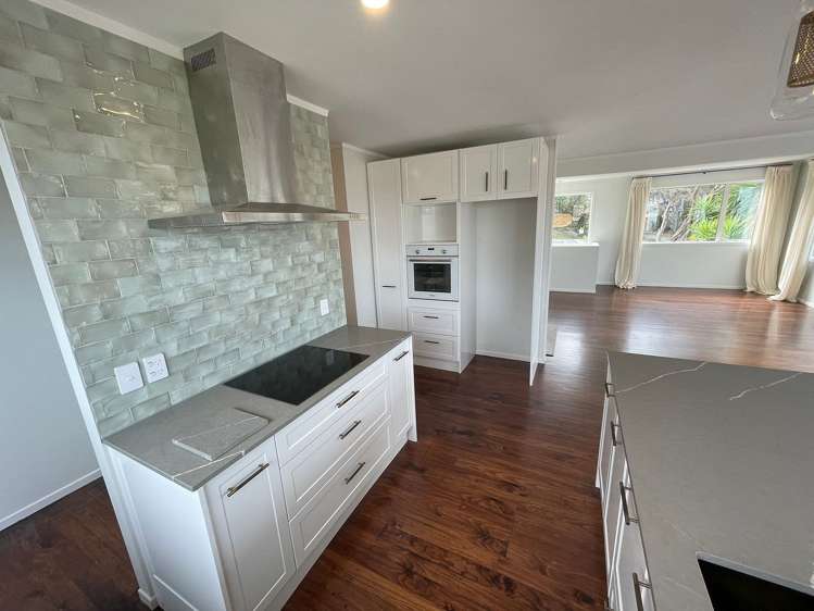 2 Tui Street Devonport_18