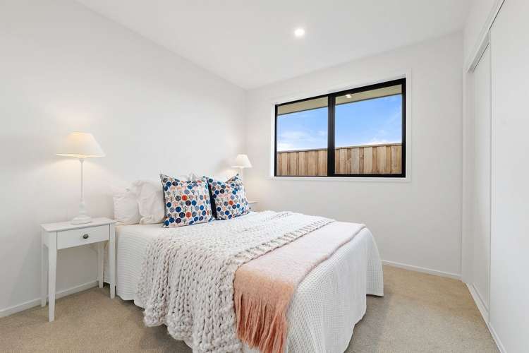 27 Stackwood Avenue Woodend_14