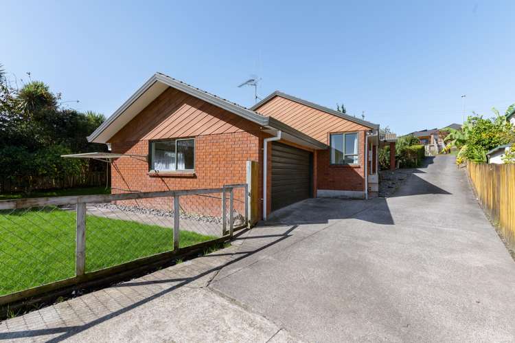 56 Dixon Road Glenview_13