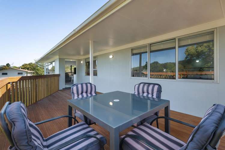 17 Pohutukawa Drive Athenree_5