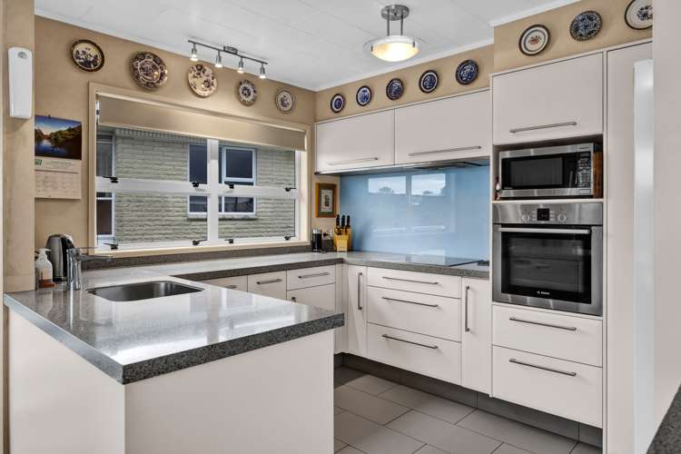 17 Nevada Drive Merrilands_8