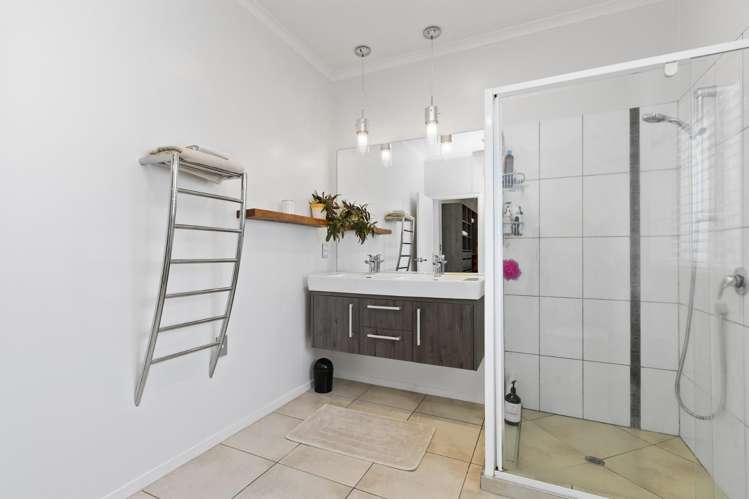 16 Camdon Place 2756_13