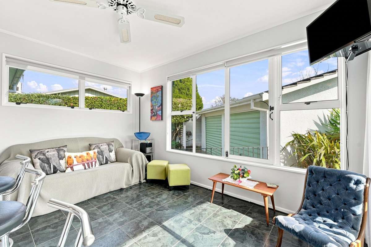 5 Eaton Crescent_1