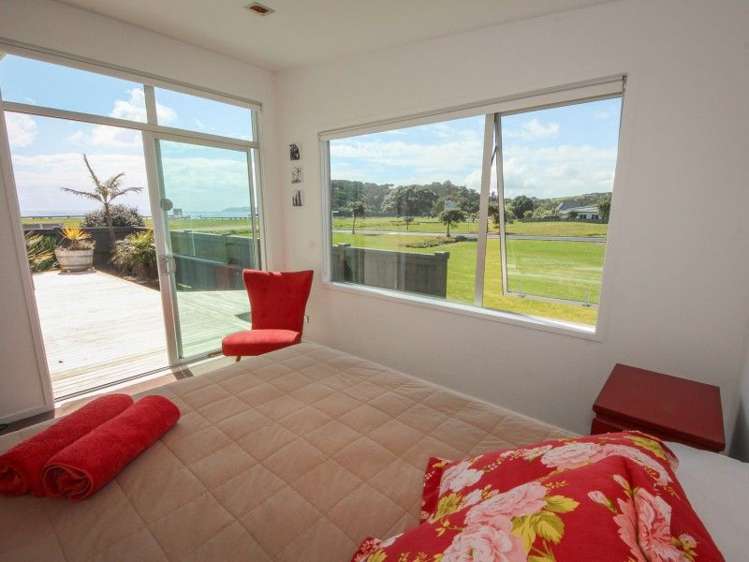 1 Flame Tree Lane Taipa_15