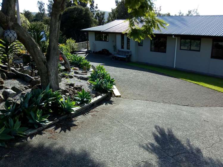 8 Brenton Place Whangamata_26