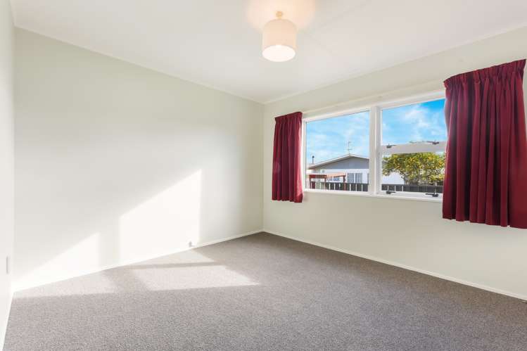 2/25 Kipling Crescent Stoke_6