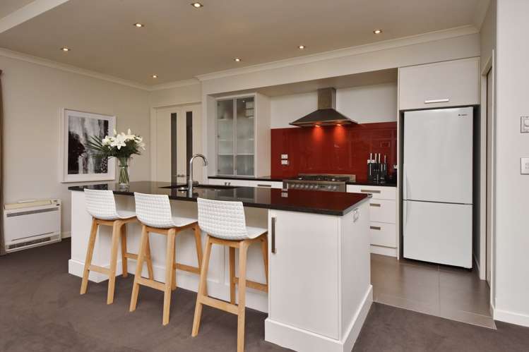 17 Springbrook Lane Northwood_5