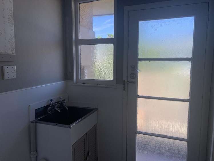 14 Ruapehu Street 1200_14