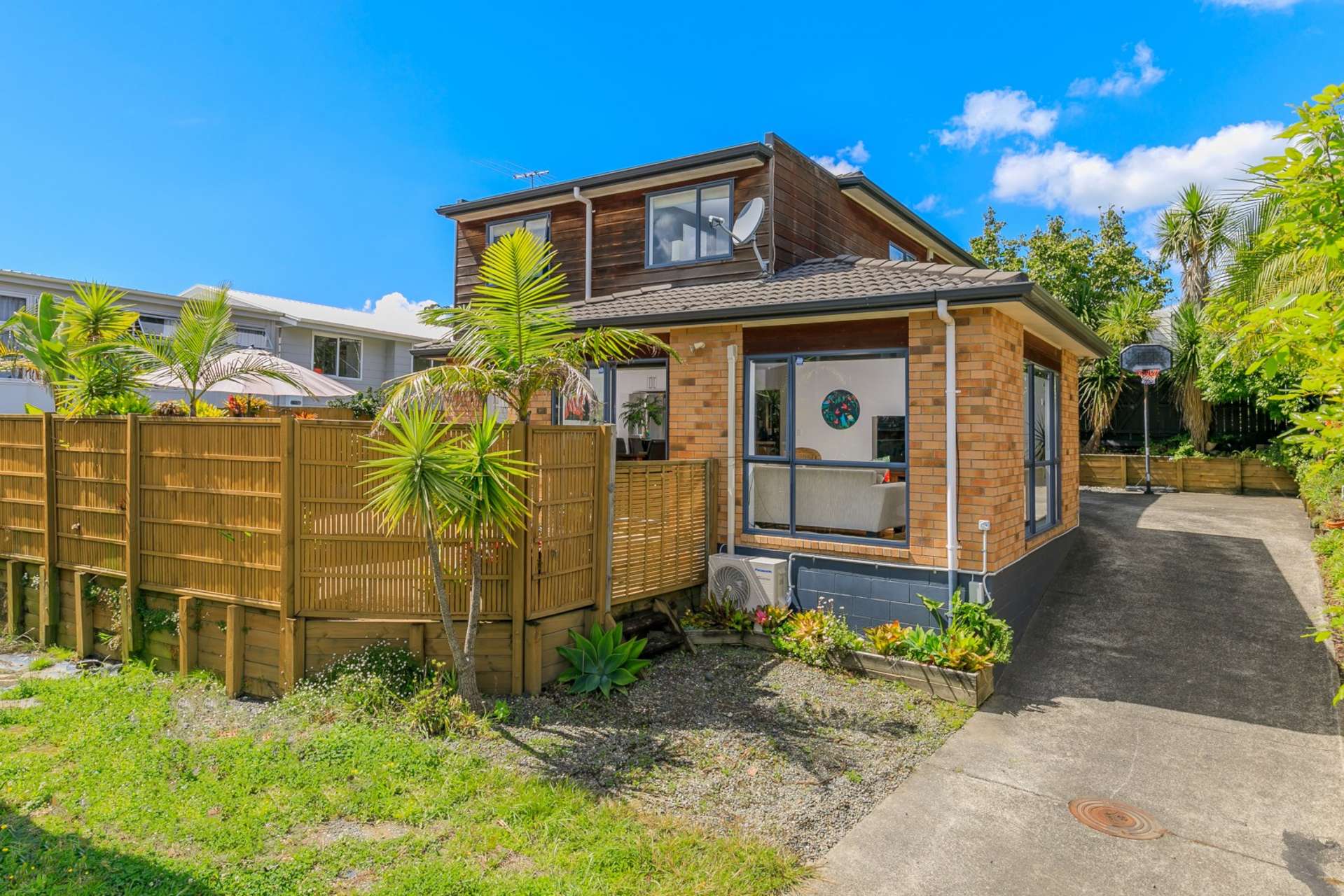 2/33 Lyford Crescent Sunnynook North Shore City Houses for Sale One Roof