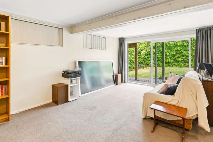 36 Lynda Avenue Paparangi_12