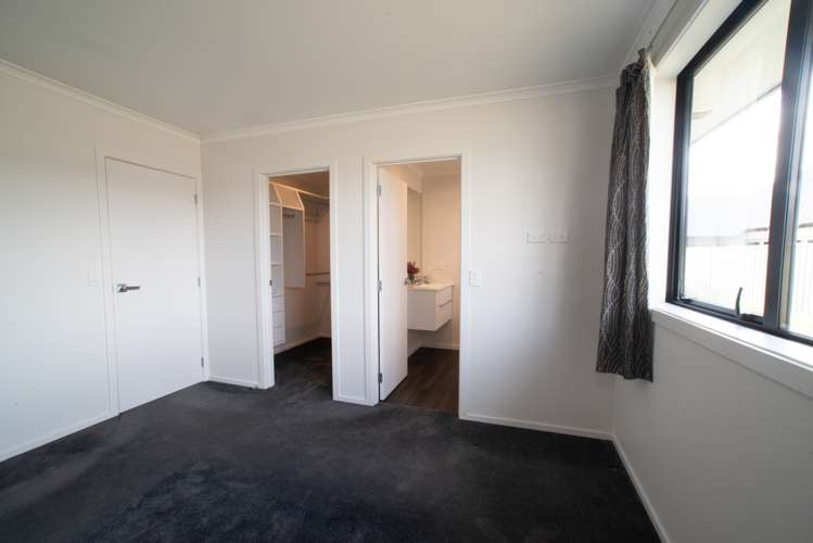 37 Albert Drive Clyde_10