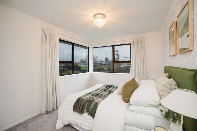 86 Edinburgh Crescent Waikiwi_11