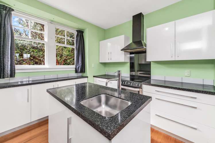 1/5 Winters Road Redwood_5