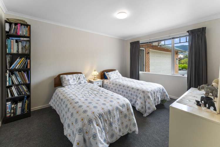 8 Heritage Crescent Richmond_11