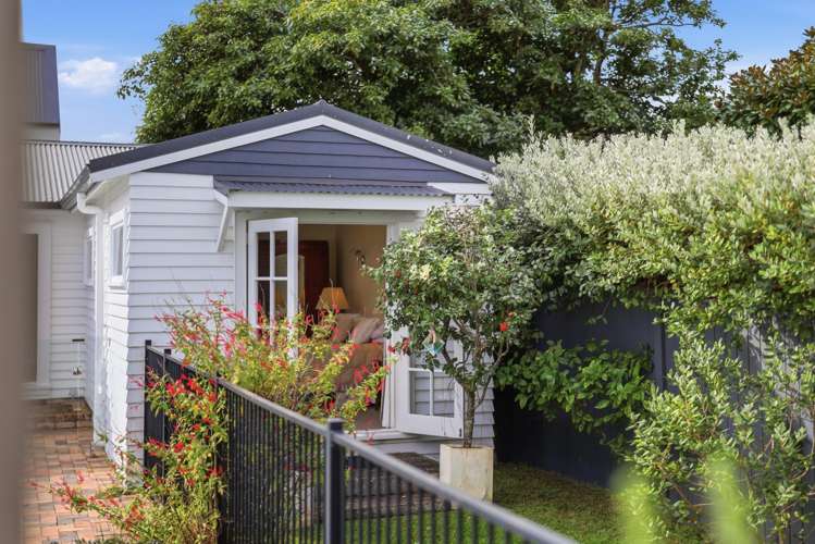 23 Fairholme Avenue Epsom_18