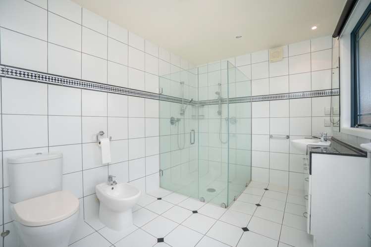 64 Royal Oak Drive Kelvin Grove_12