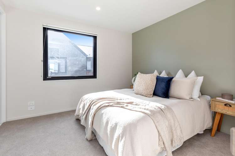 4/8 Akoranga Place Hornby_12