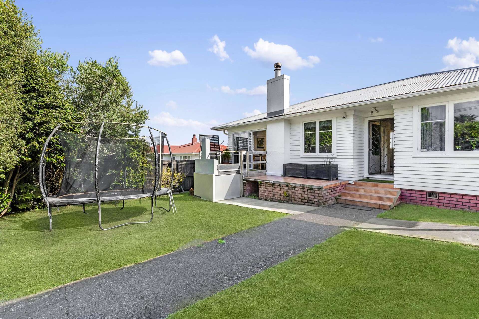 69 Commissariat Road Mount Wellington_0