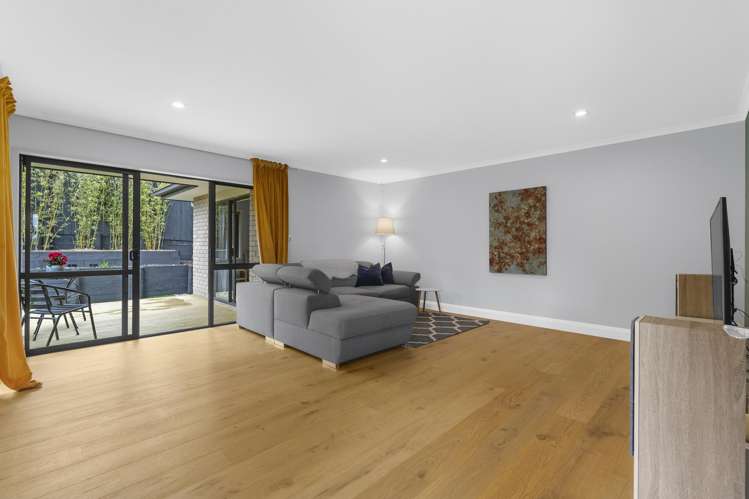 12 Bloomfield Rise Stanmore Bay_12