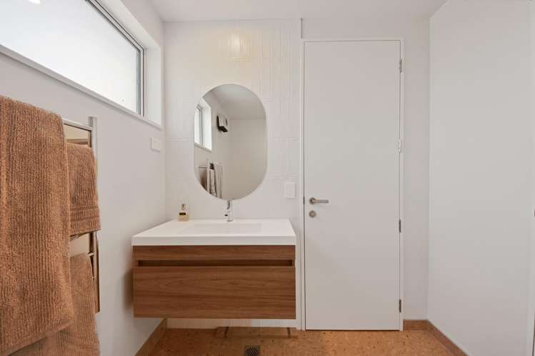 6/24 Dampier Street Woolston_15