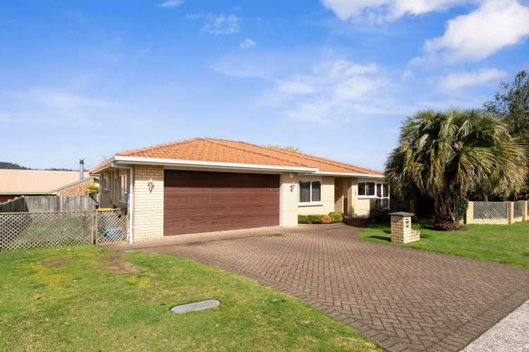 49 Basley Road Owhata_15