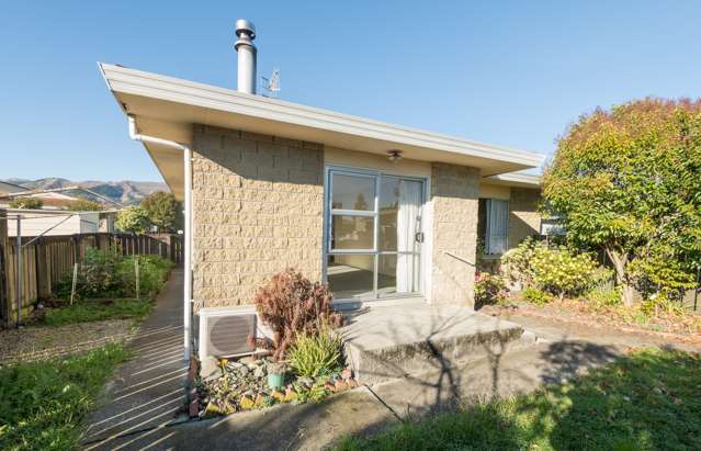 2/13 Gladstone Road Richmond_2