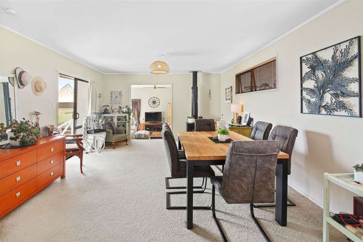 48 Wharf Road Clarks Beach_7