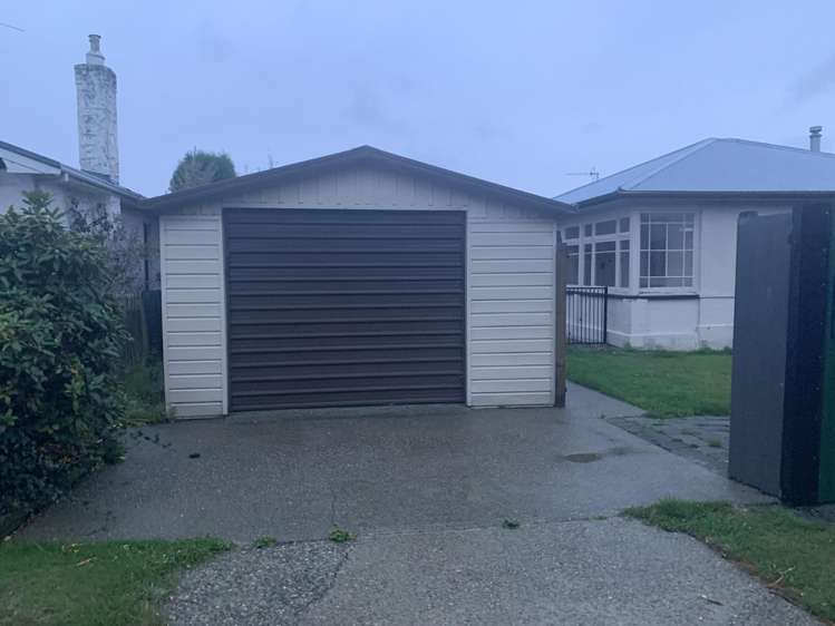 47 Antrim Street Windsor_18