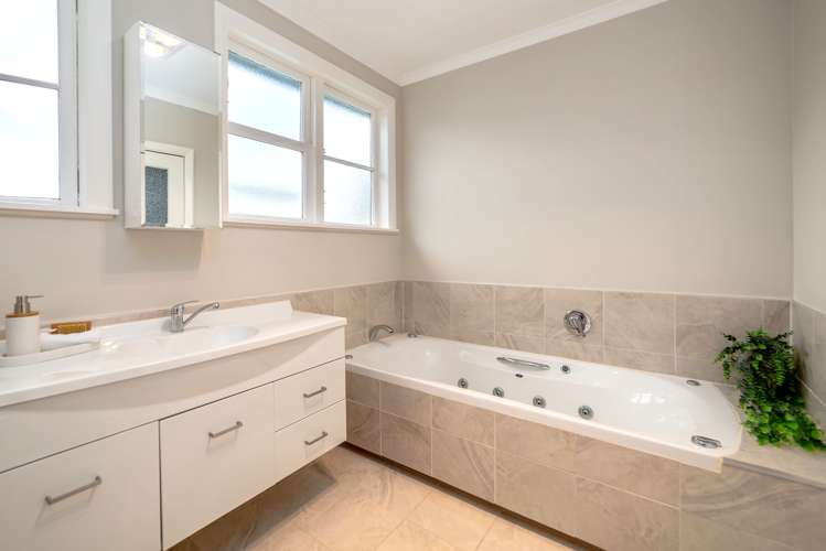 774 Westmere Road Carterton_13