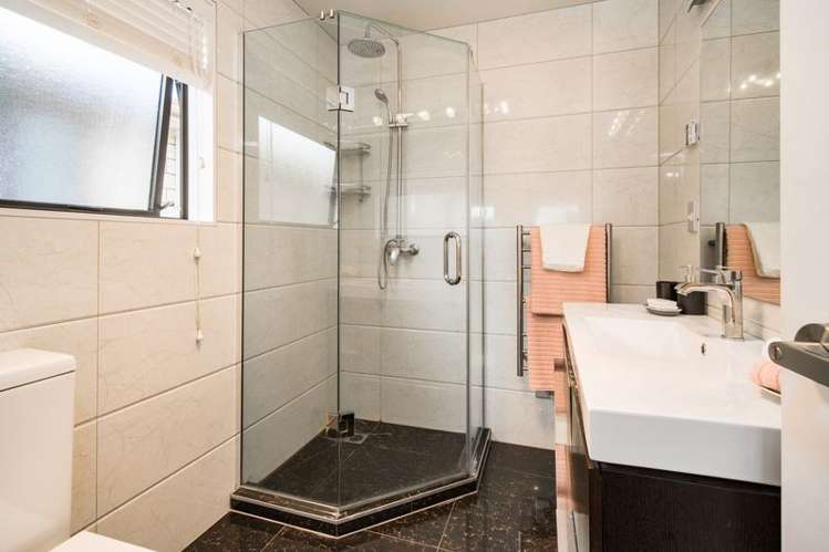 22 Ballyholey Drive Flat Bush_15