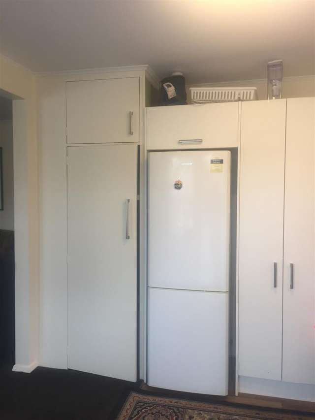 2/200 Nile Street 10810_2