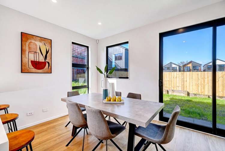 17 Sails Road_2