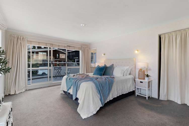 19b Wynyard Crescent Fernhill/Sunshine Bay_13