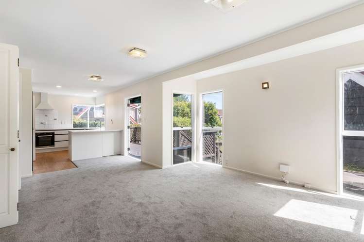 6/110 Norman Lesser Drive Saint Johns_5