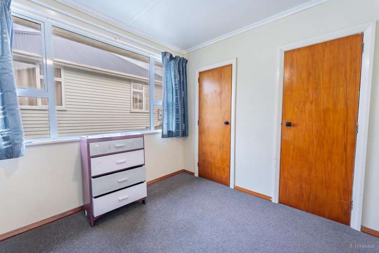 72 MacDonald Street Marchwiel_11
