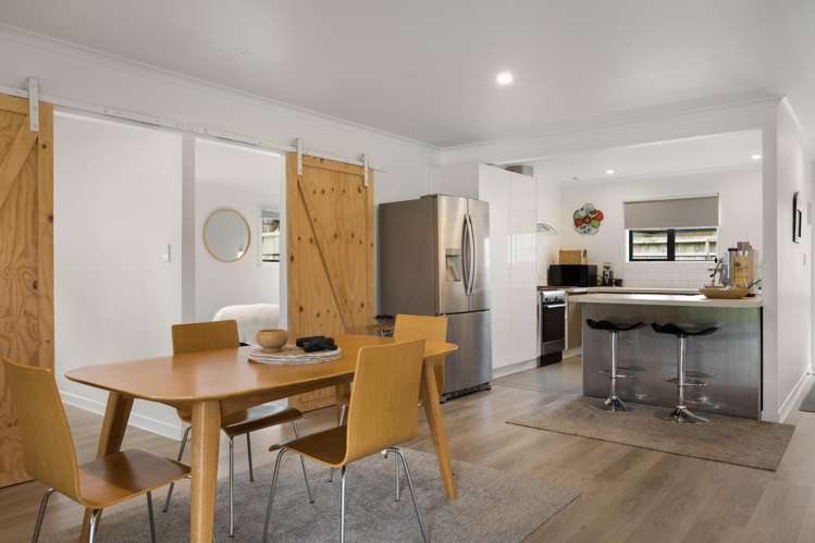 73 Athenree Road Athenree_3