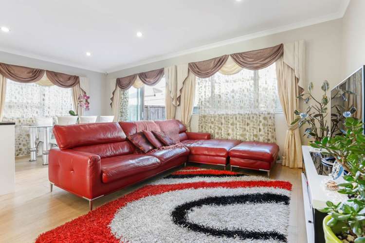 8 Palazzo Close Flat Bush_8
