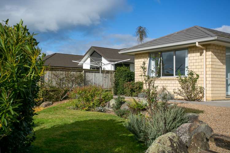 34 Ihimaera Terrace Leamington_22