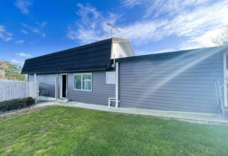 42 Henson Road Whitford_7